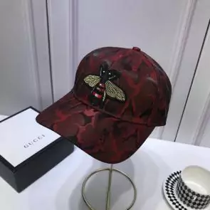 gucci casquette supreme gg a imprime camouflage honeybee red